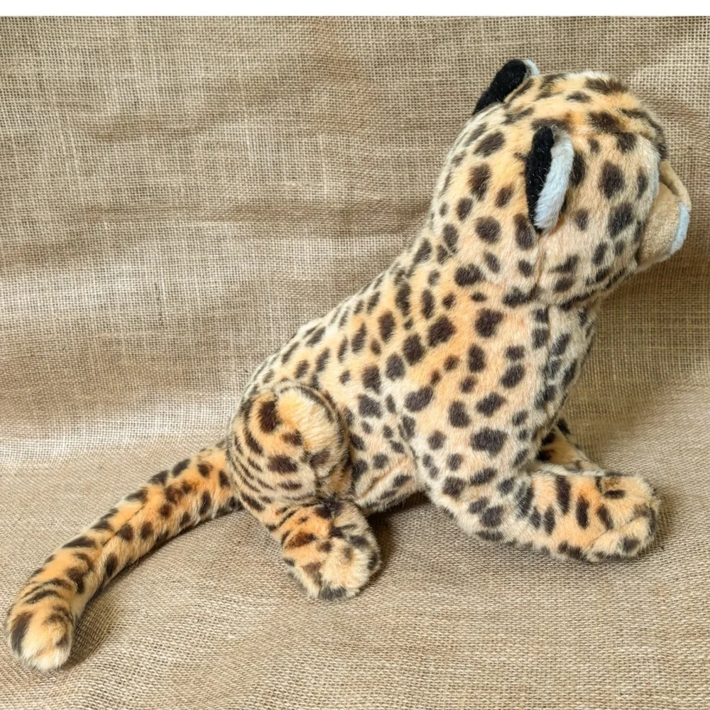 Vintage Big Cheetah Plush Stuffed Animal Realistic Conservative Collection